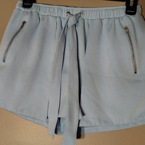 E.SSUE WOMEN'S ELASTIC WAIST SIDE ZIPPER POCKET SHORT - SIZE MEDIUM